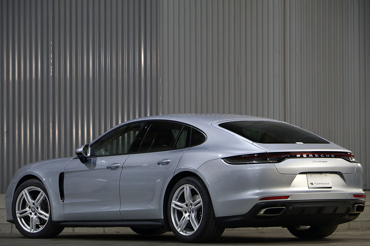 2021 Porsche PANAMERA 