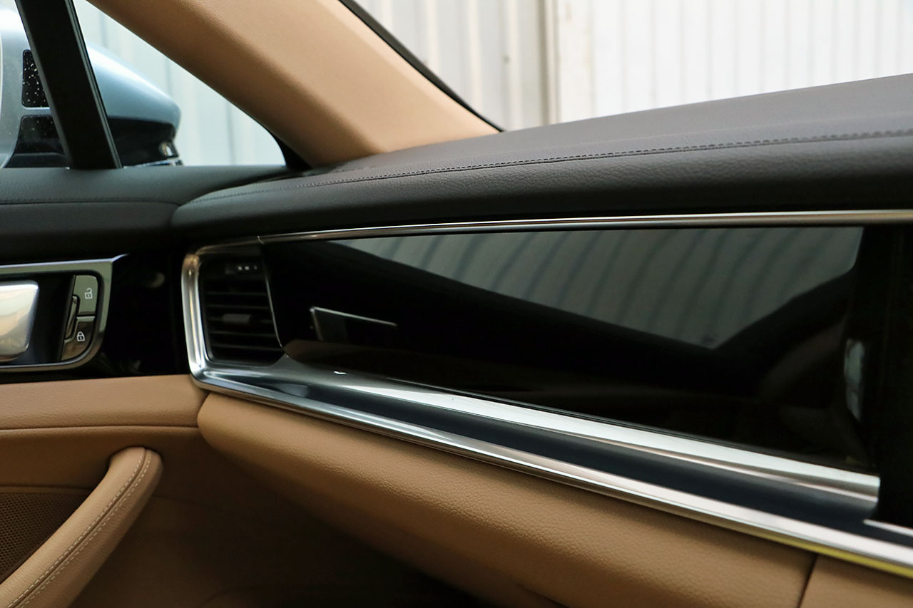 2021 Porsche PANAMERA 