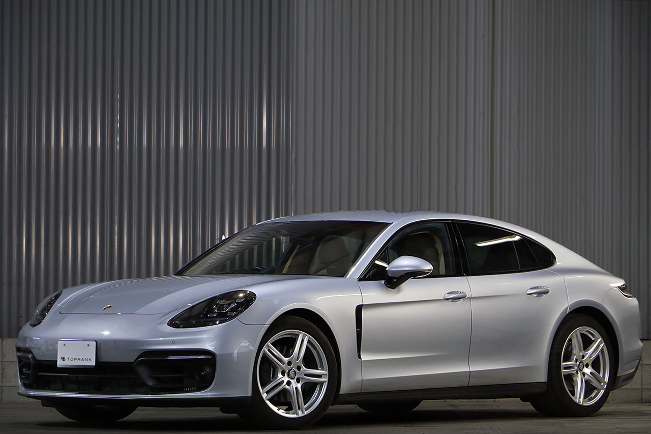 2021 Porsche PANAMERA 