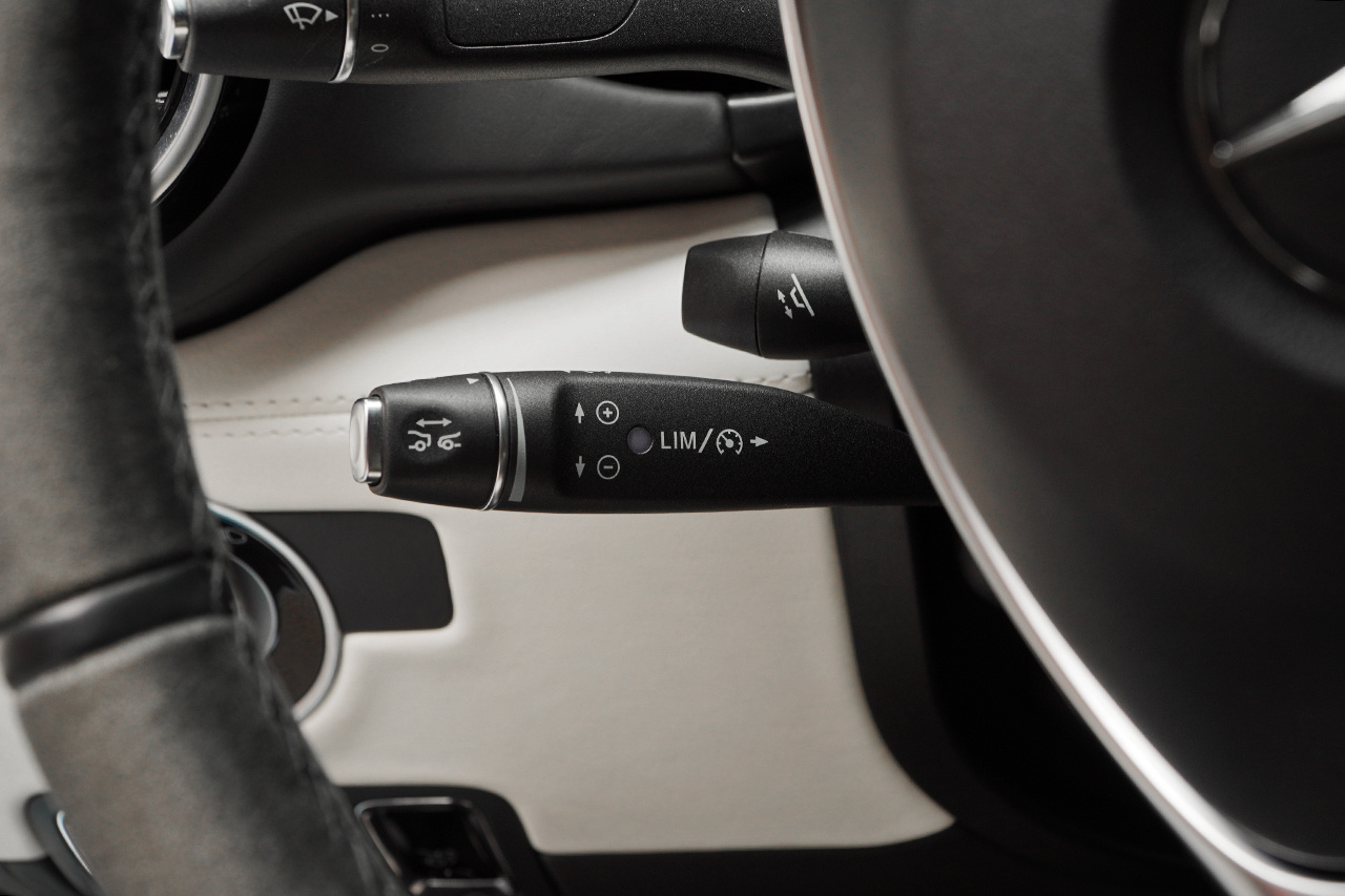 2017 Mercedes-AMG GT null