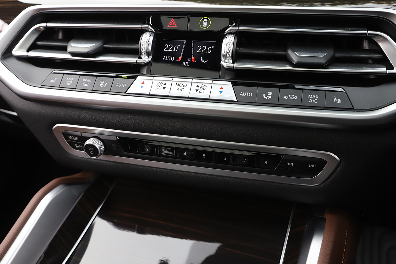 2023 BMW X6 