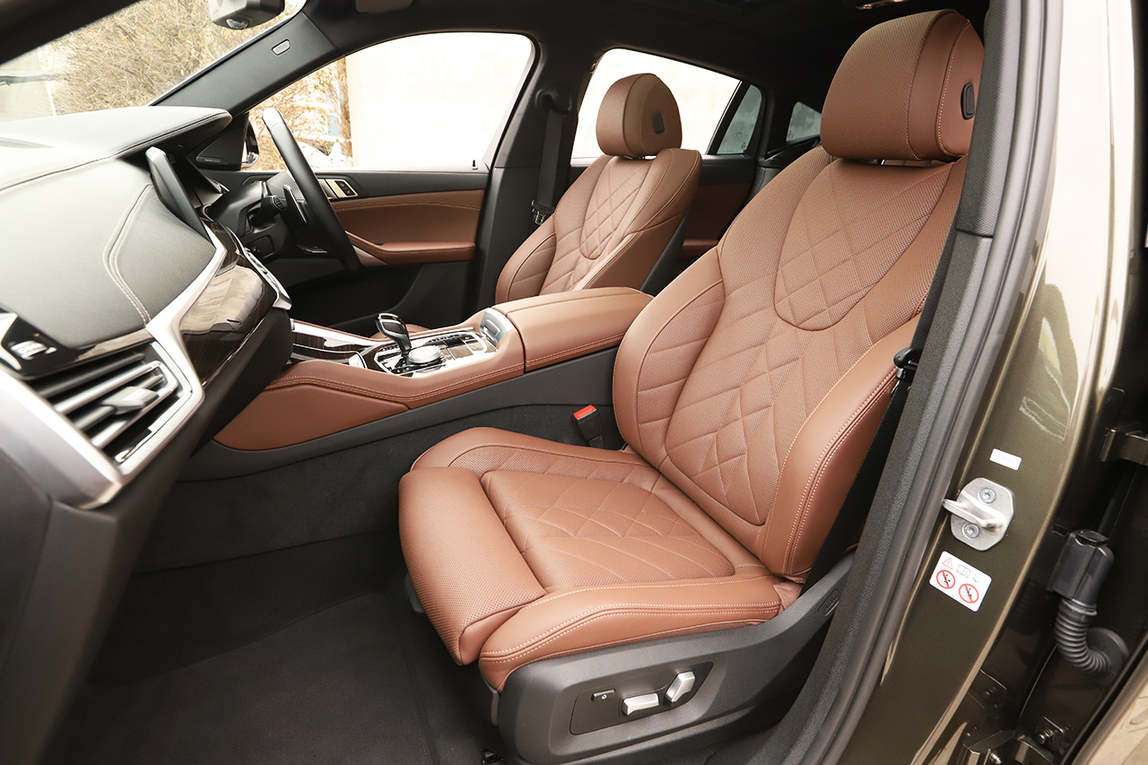2023 BMW X6 