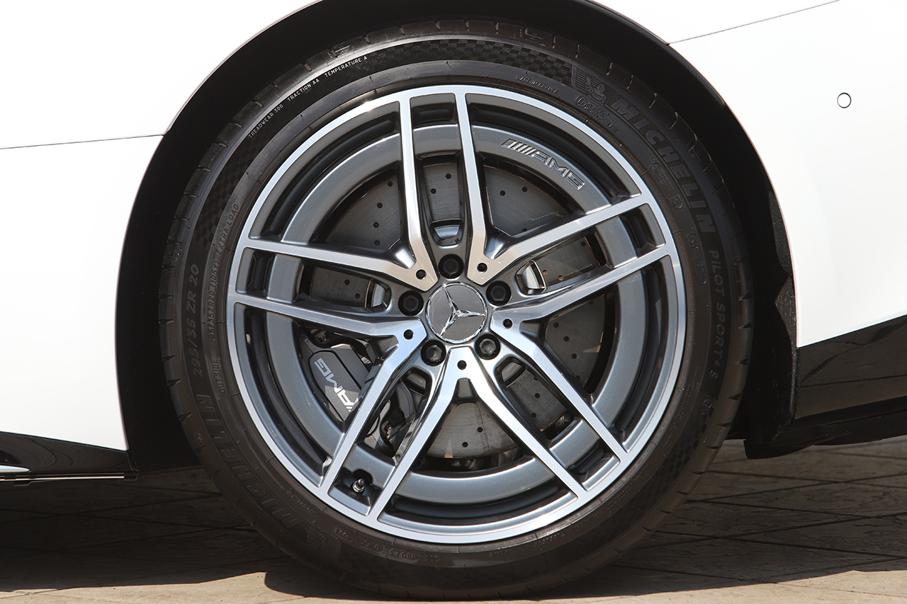 2025 Mercedes-AMG GT 