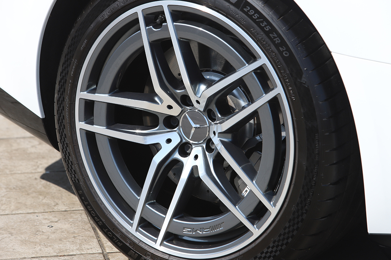 2025 Mercedes-AMG GT 