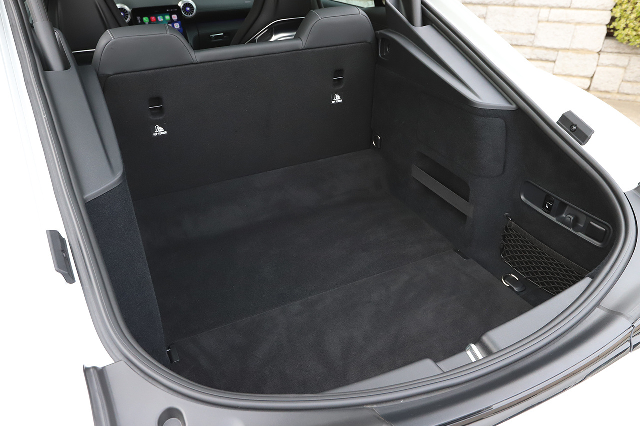 2025 Mercedes-AMG GT 