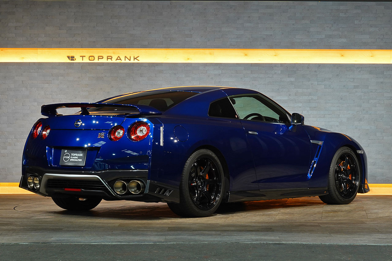 2018 Nissan GT-R R35 GT-R Track edition engineered by NISMO, MY18, Aurora Flare Blue Pearl, NISMO Sports Resetting
