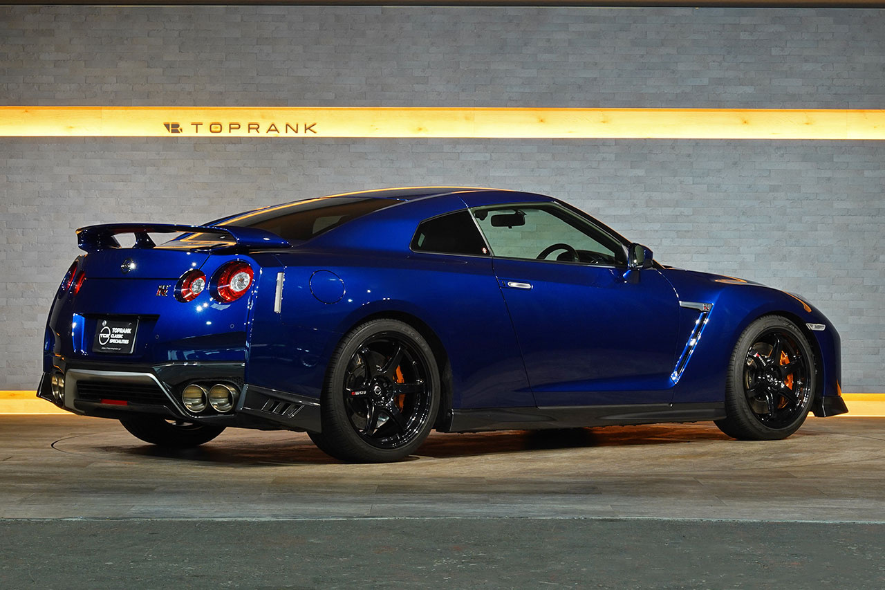 2018 Nissan GT-R R35 GT-R Track edition engineered by NISMO, MY18, Aurora Flare Blue Pearl, NISMO Sports Resetting