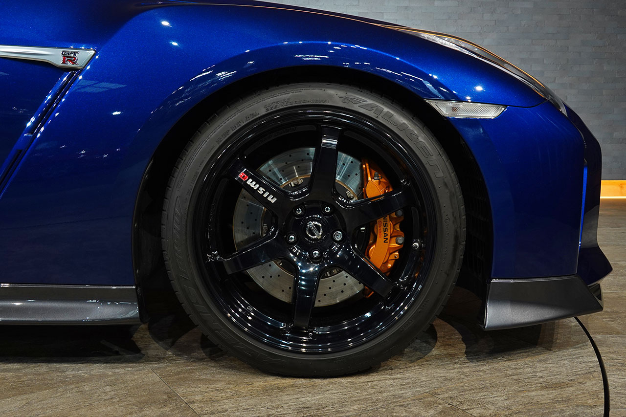 2018 Nissan GT-R R35 GT-R Track edition engineered by NISMO, MY18, Aurora Flare Blue Pearl, NISMO Sports Resetting