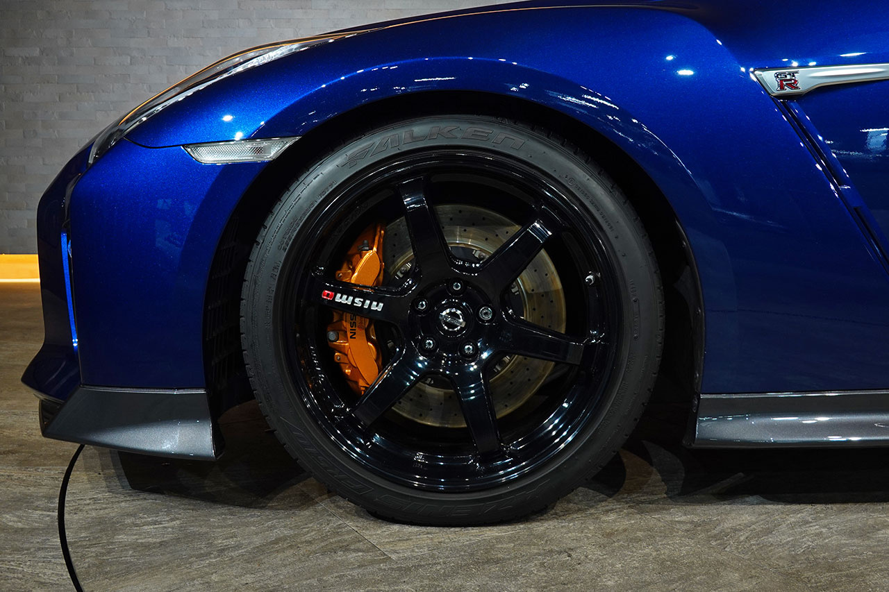 2018 Nissan GT-R R35 GT-R Track edition engineered by NISMO, MY18, Aurora Flare Blue Pearl, NISMO Sports Resetting