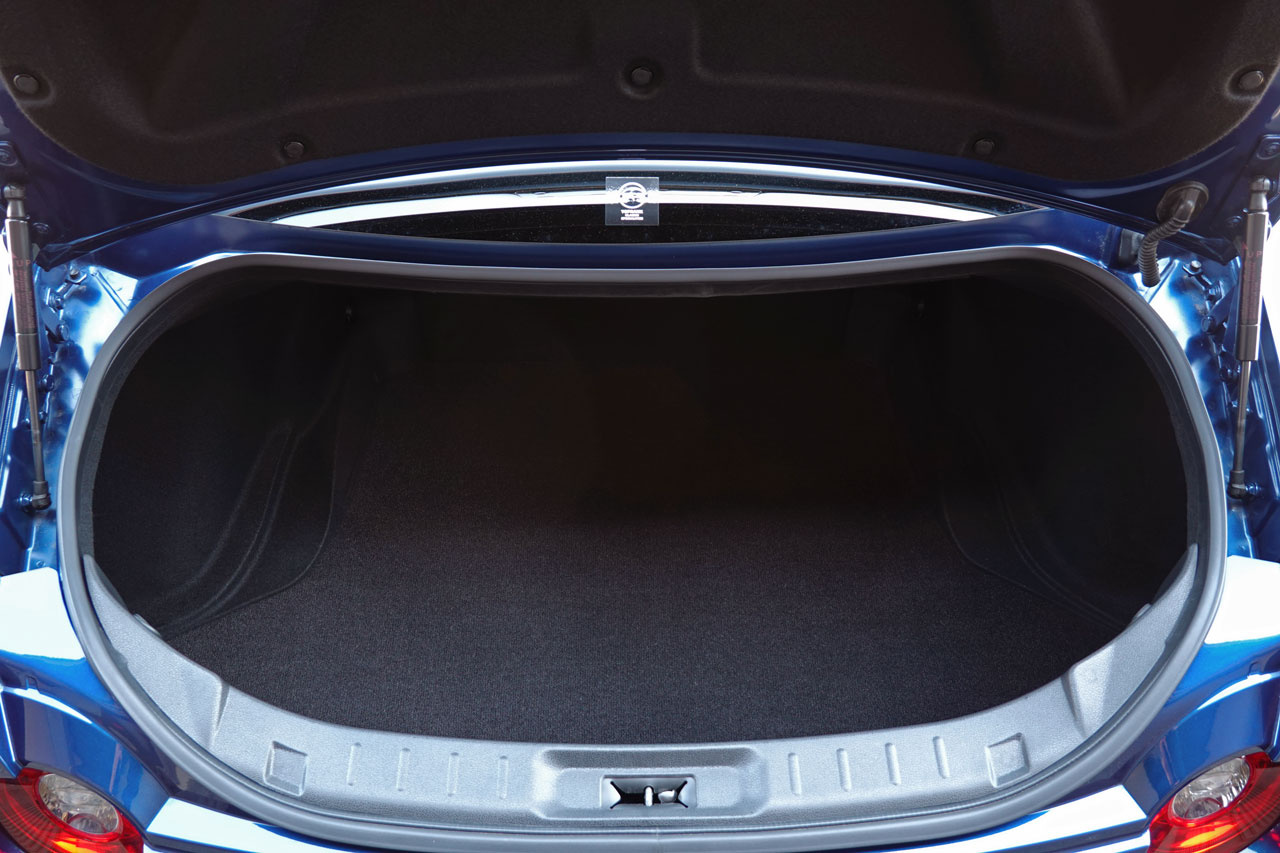 2018 Nissan GT-R R35 GT-R Track edition engineered by NISMO, MY18, Aurora Flare Blue Pearl, NISMO Sports Resetting