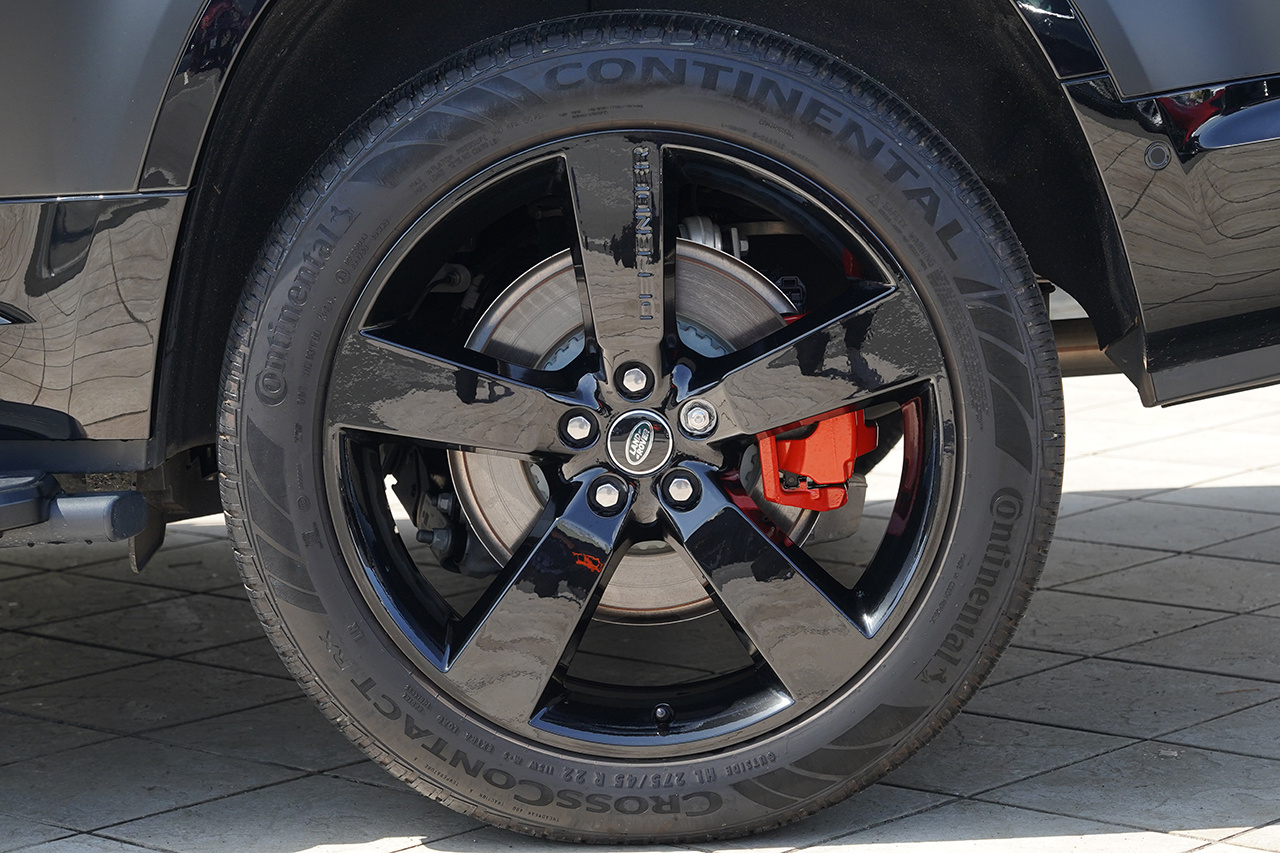 2025 Land Rover DEFENDER null