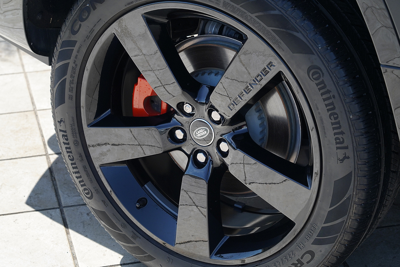 2025 Land Rover DEFENDER null