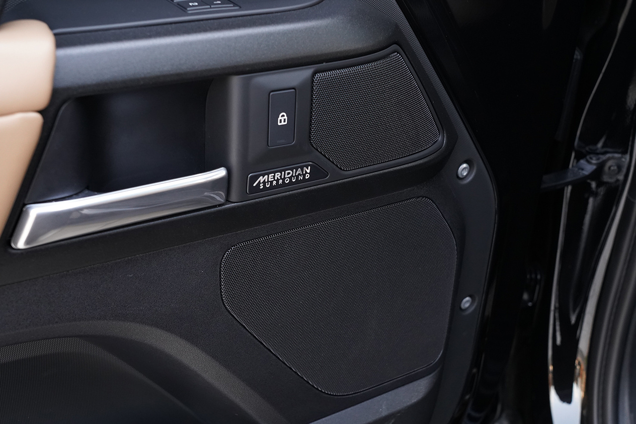 2025 Land Rover DEFENDER null