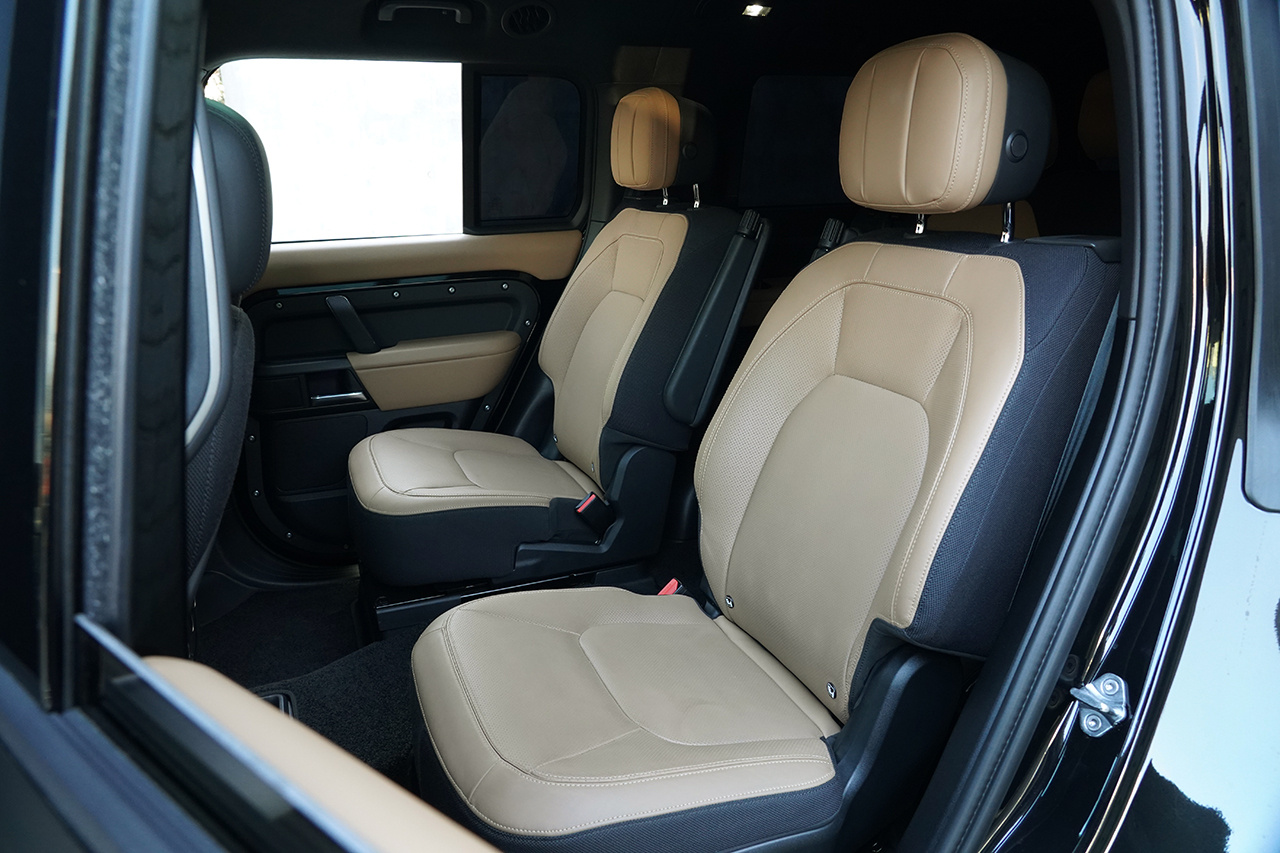 2025 Land Rover DEFENDER null