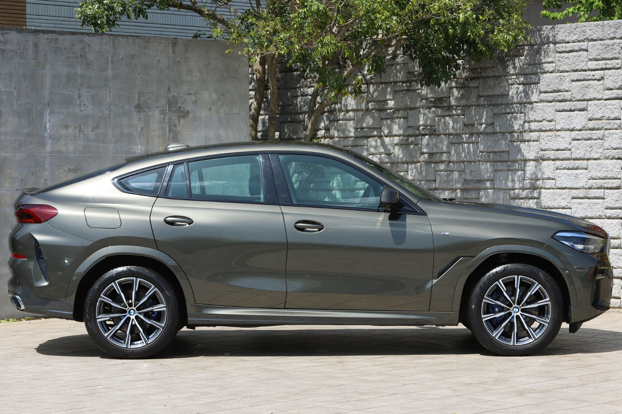 2021 BMW X6 null