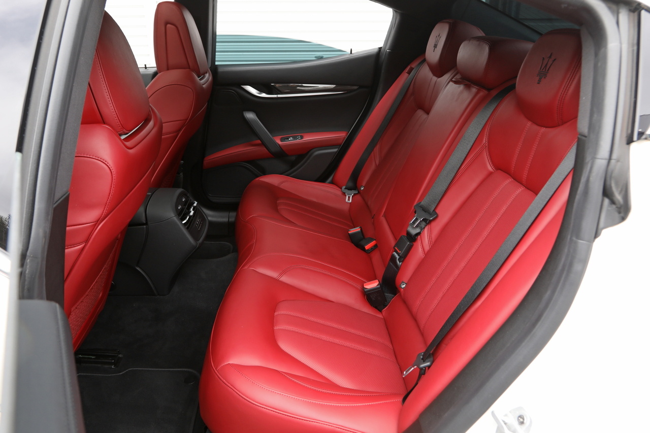 2017 Maserati GHIBLI null