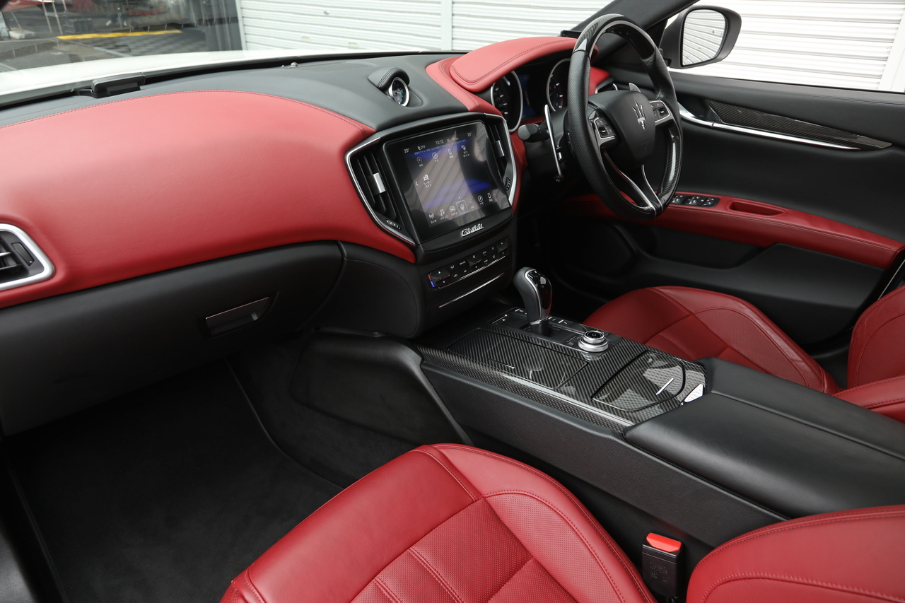 2017 Maserati GHIBLI null