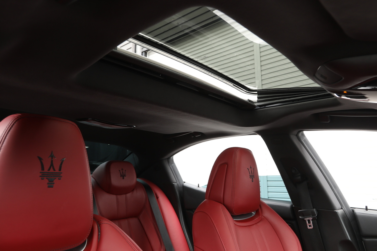 2017 Maserati GHIBLI null