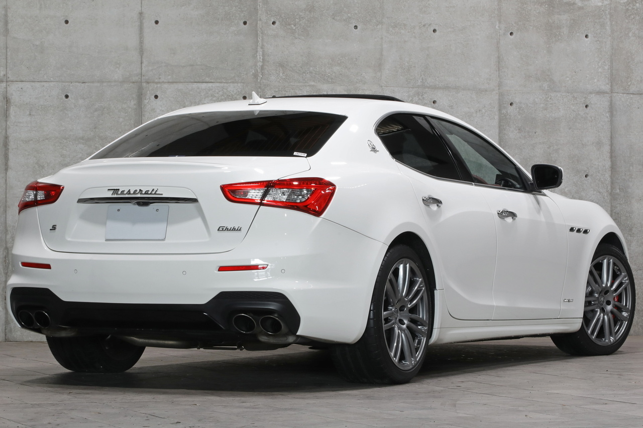 2017 Maserati GHIBLI null