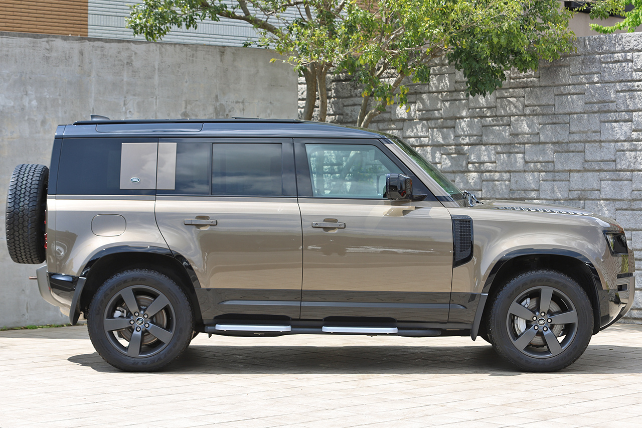 2023 Land Rover DEFENDER 