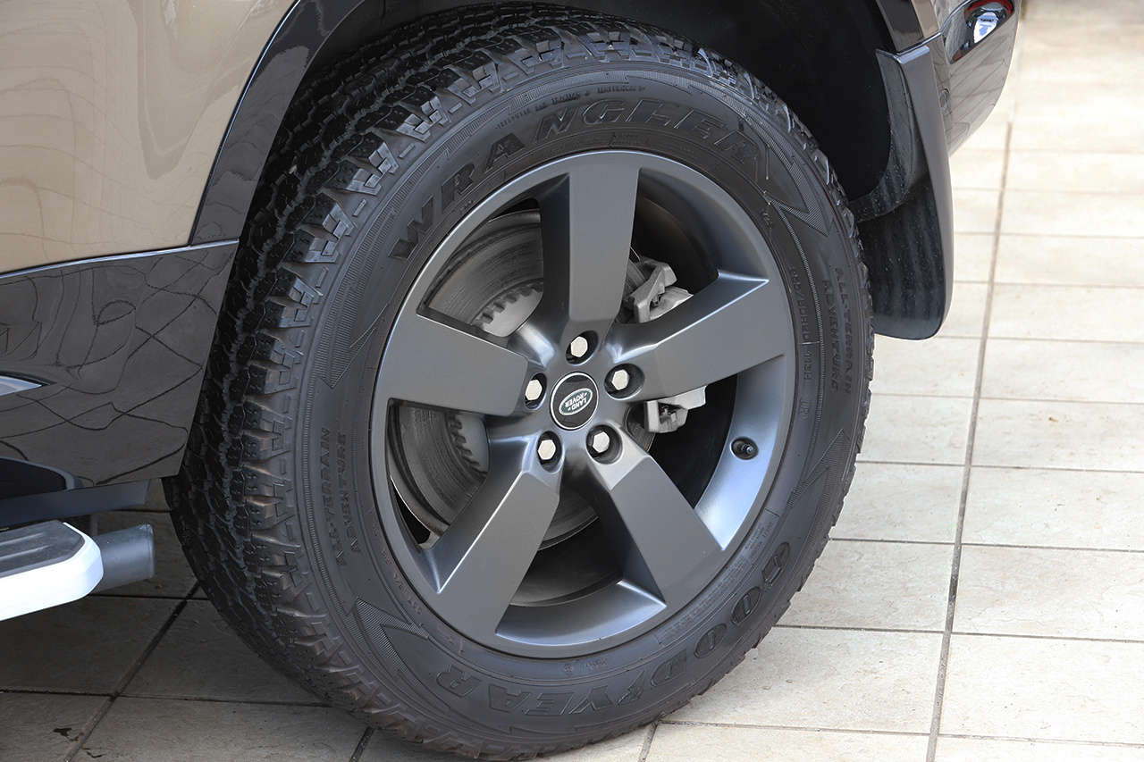 2023 Land Rover DEFENDER 