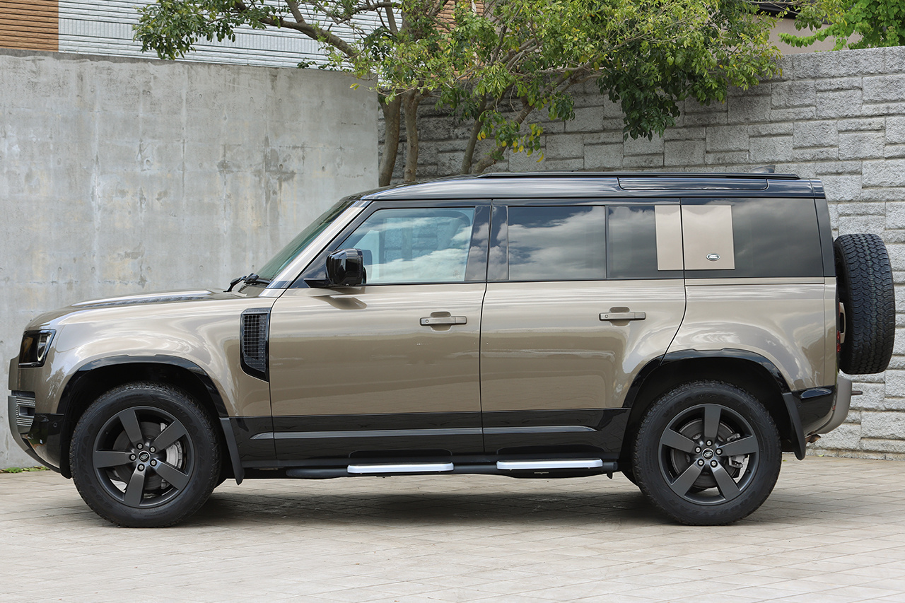 2023 Land Rover DEFENDER 