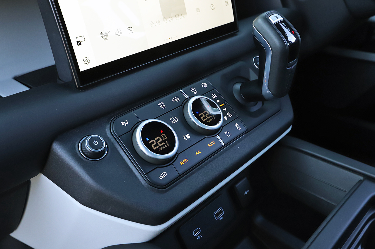 2023 Land Rover DEFENDER 