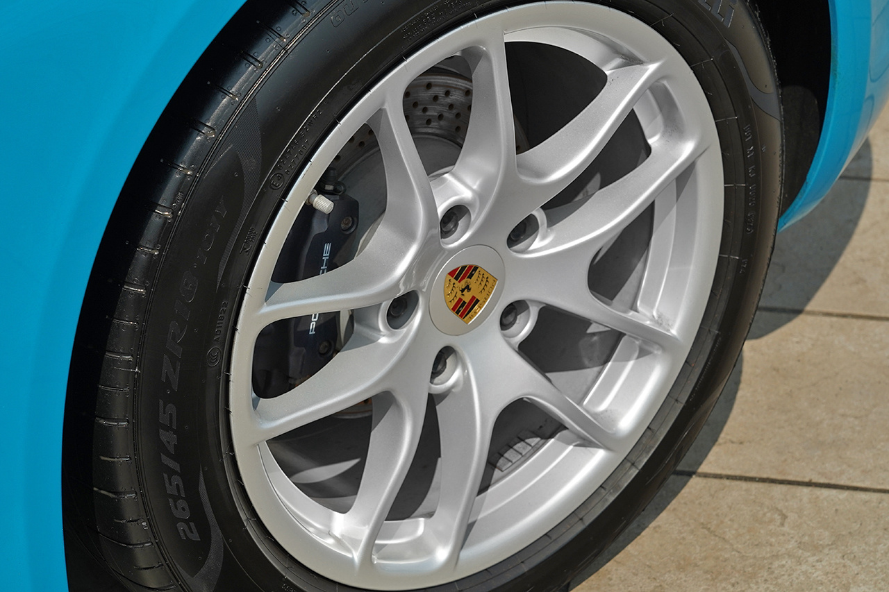 2017 Porsche 718 CAYMAN 