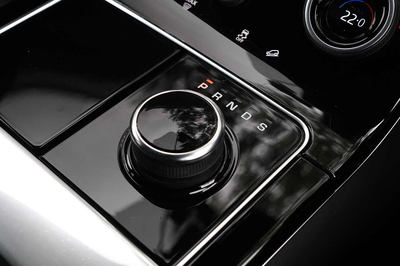 2020 Land Rover RANGE ROVER VELAR 