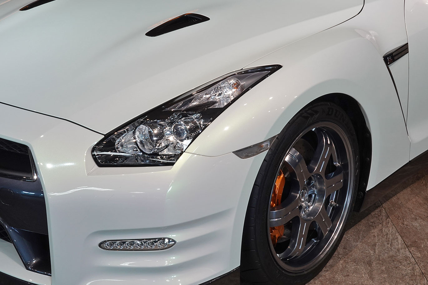 2011 Nissan GT-R R35 GT-R EGOIST, EXCLUSIVE BODY COLOR -Ultimate Opal White-, EXLUSIVE INTERIOR Leather Cordination
