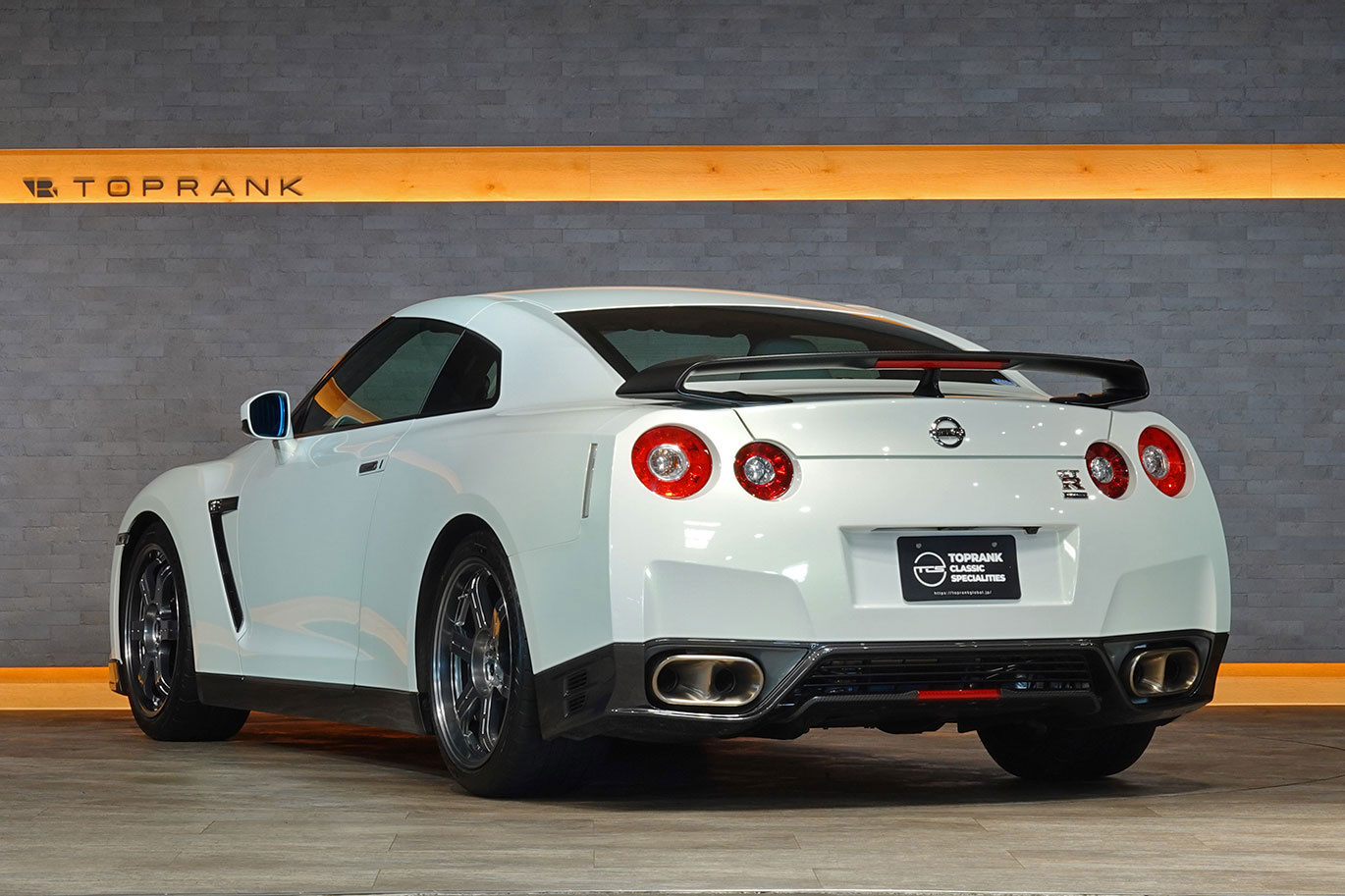 2011 Nissan GT-R R35 GT-R EGOIST, EXCLUSIVE BODY COLOR -Ultimate Opal White-, EXLUSIVE INTERIOR Leather Cordination