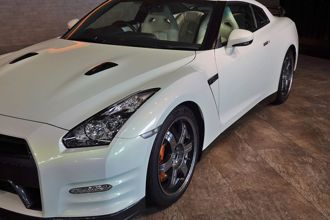 2011 Nissan GT-R R35 GT-R EGOIST, EXCLUSIVE BODY COLOR -Ultimate Opal White-, EXLUSIVE INTERIOR Leather Cordination