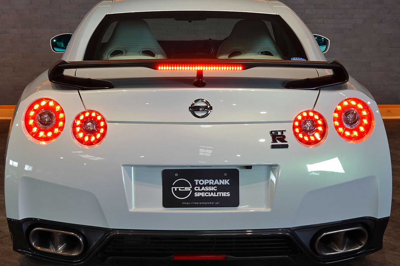 2011 Nissan GT-R R35 GT-R EGOIST, EXCLUSIVE BODY COLOR -Ultimate Opal White-, EXLUSIVE INTERIOR Leather Cordination