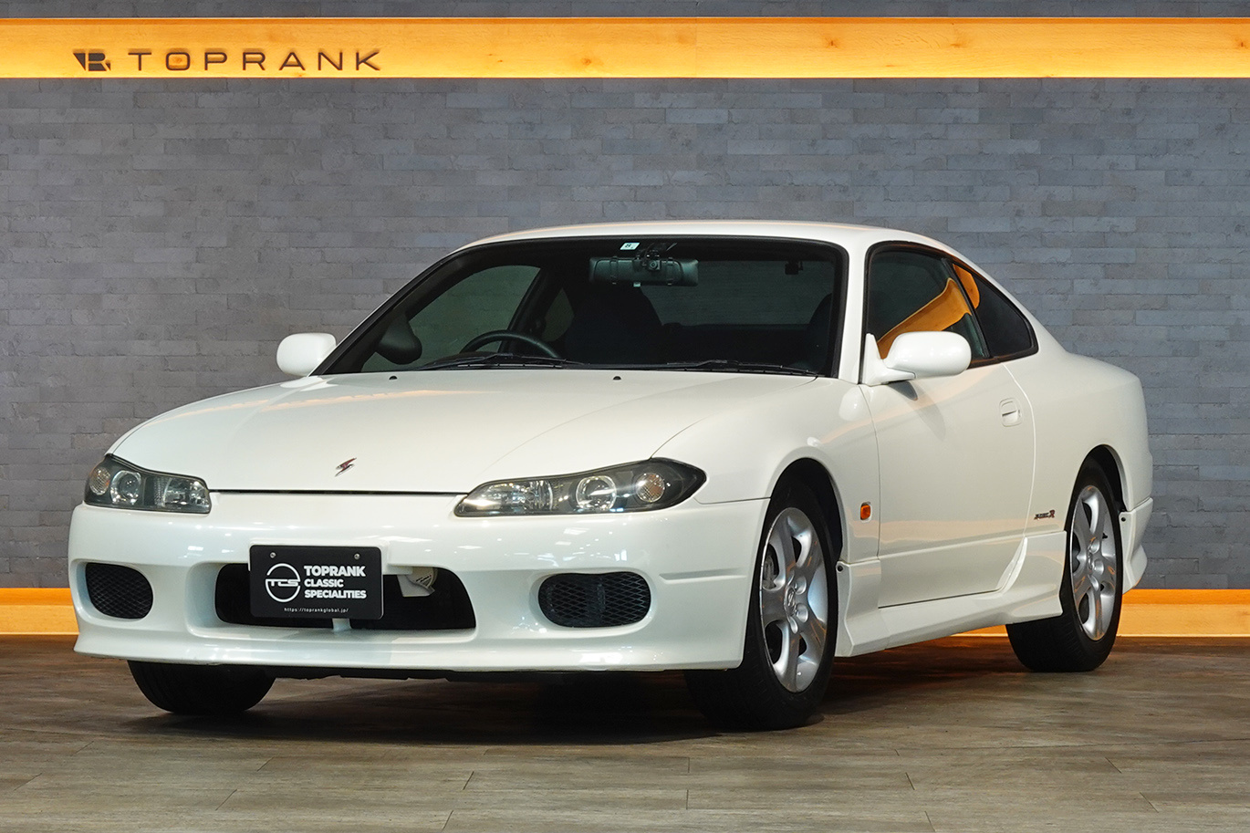 2002 Nissan SILVIA S15  Silvia Spec R・SR20DET Engine, Factory 6 Speed Manual, Aftermarket Spin-Turn Knob