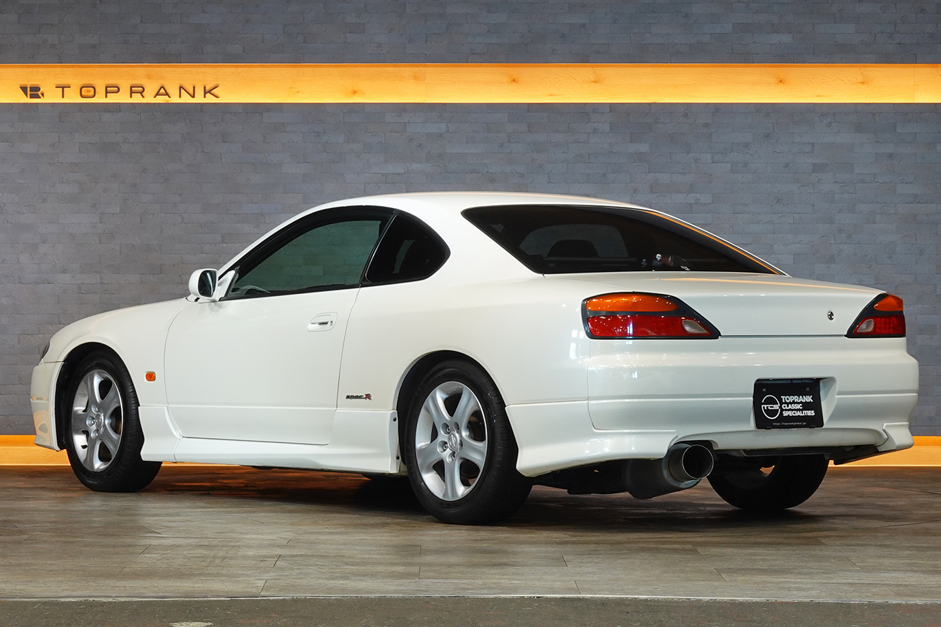 2002 Nissan SILVIA S15  Silvia Spec R・SR20DET Engine, Factory 6 Speed Manual, Aftermarket Spin-Turn Knob