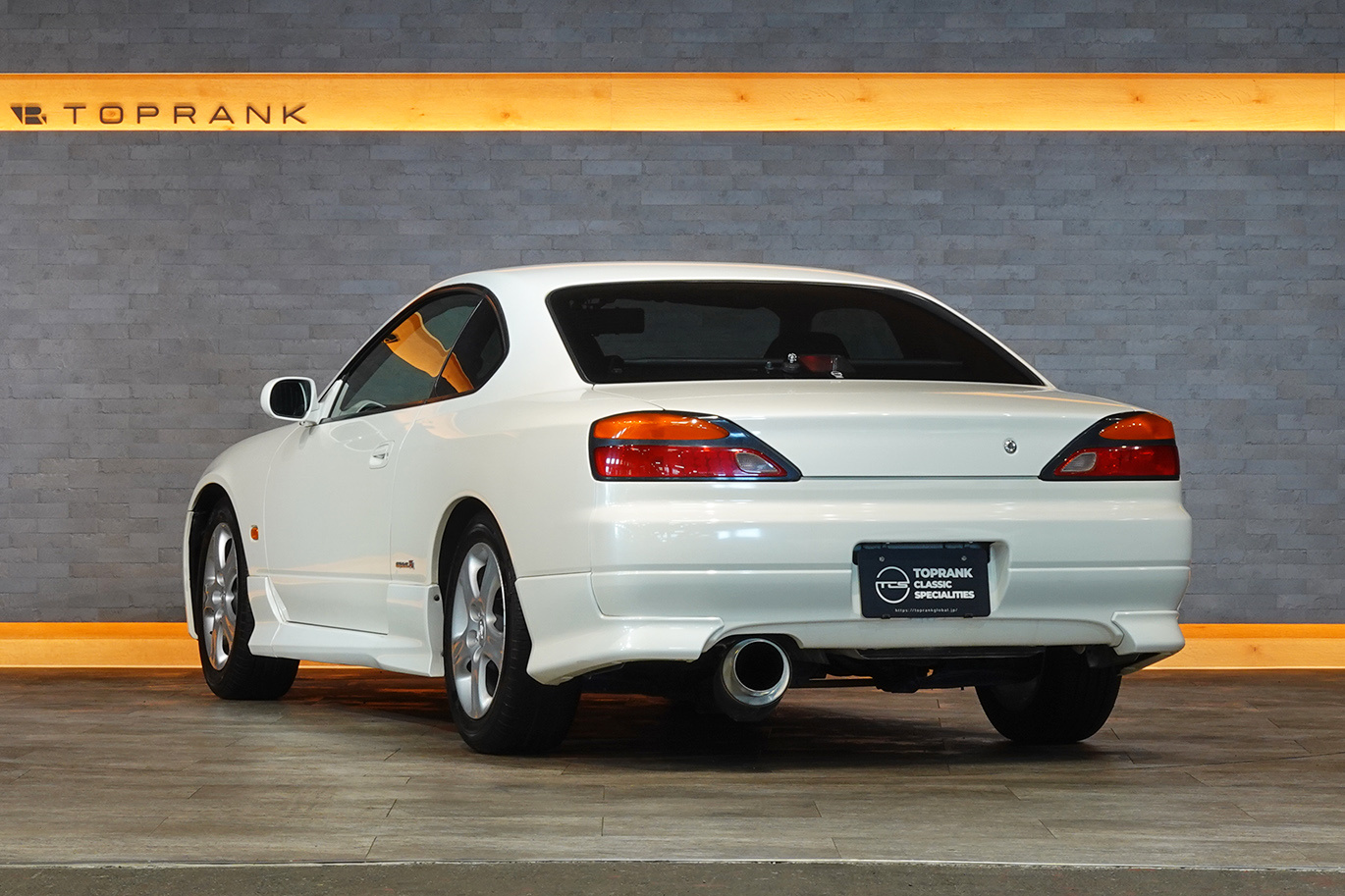 2002 Nissan SILVIA S15  Silvia Spec R・SR20DET Engine, Factory 6 Speed Manual, Aftermarket Spin-Turn Knob