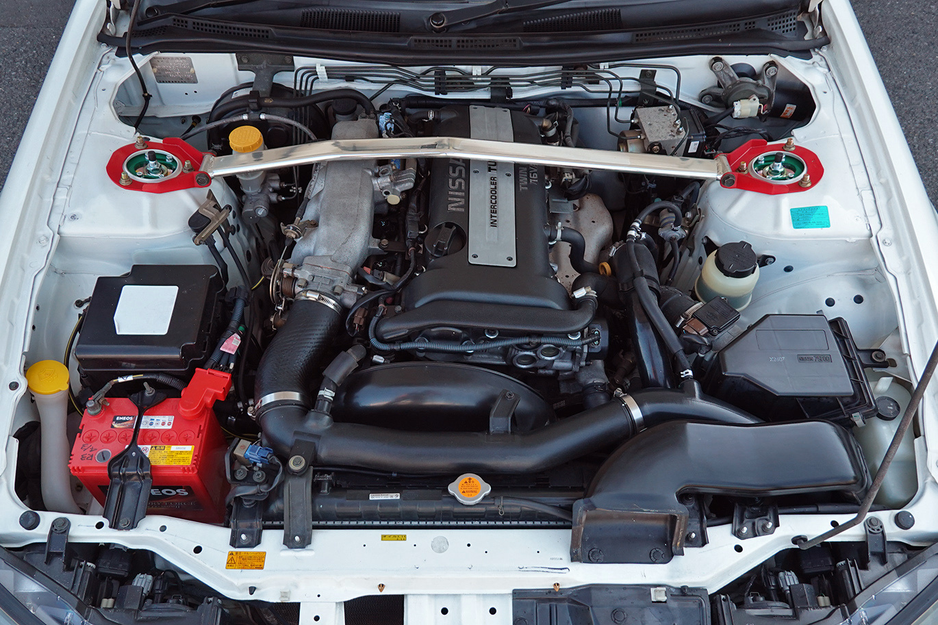 2002 Nissan SILVIA S15  Silvia Spec R・SR20DET Engine, Factory 6 Speed Manual, Aftermarket Spin-Turn Knob