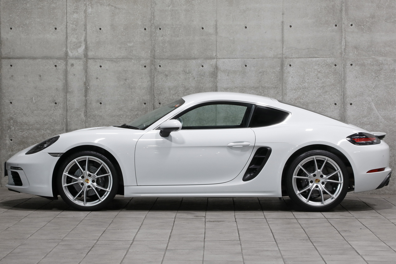 2018 Porsche 718 CAYMAN null