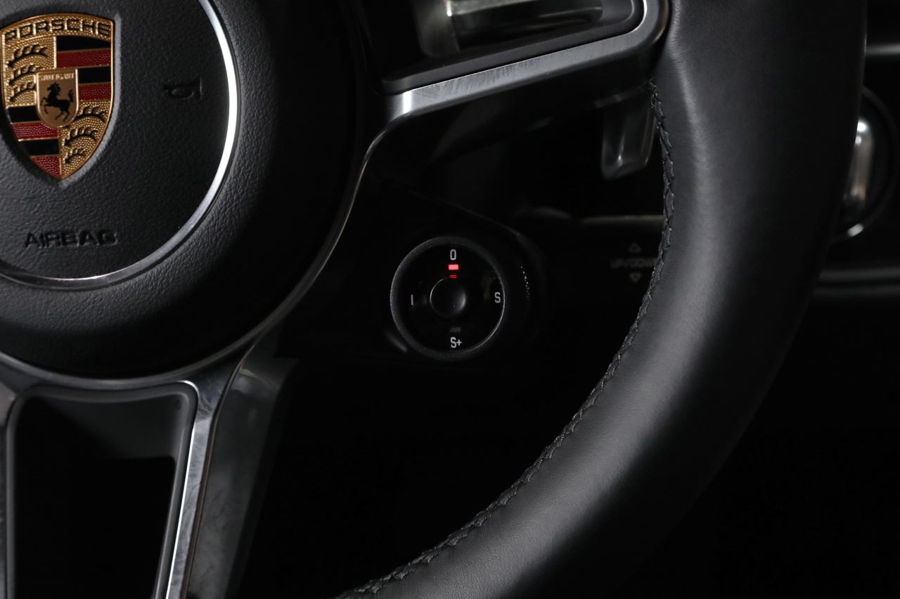 2018 Porsche 718 CAYMAN null