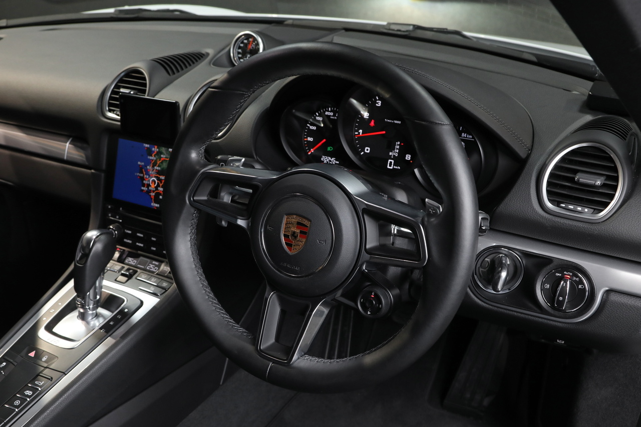 2018 Porsche 718 CAYMAN null