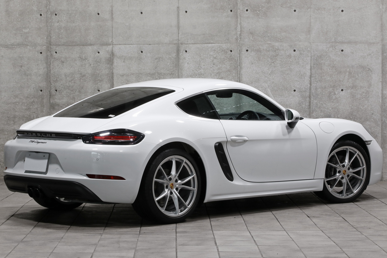 2018 Porsche 718 CAYMAN null