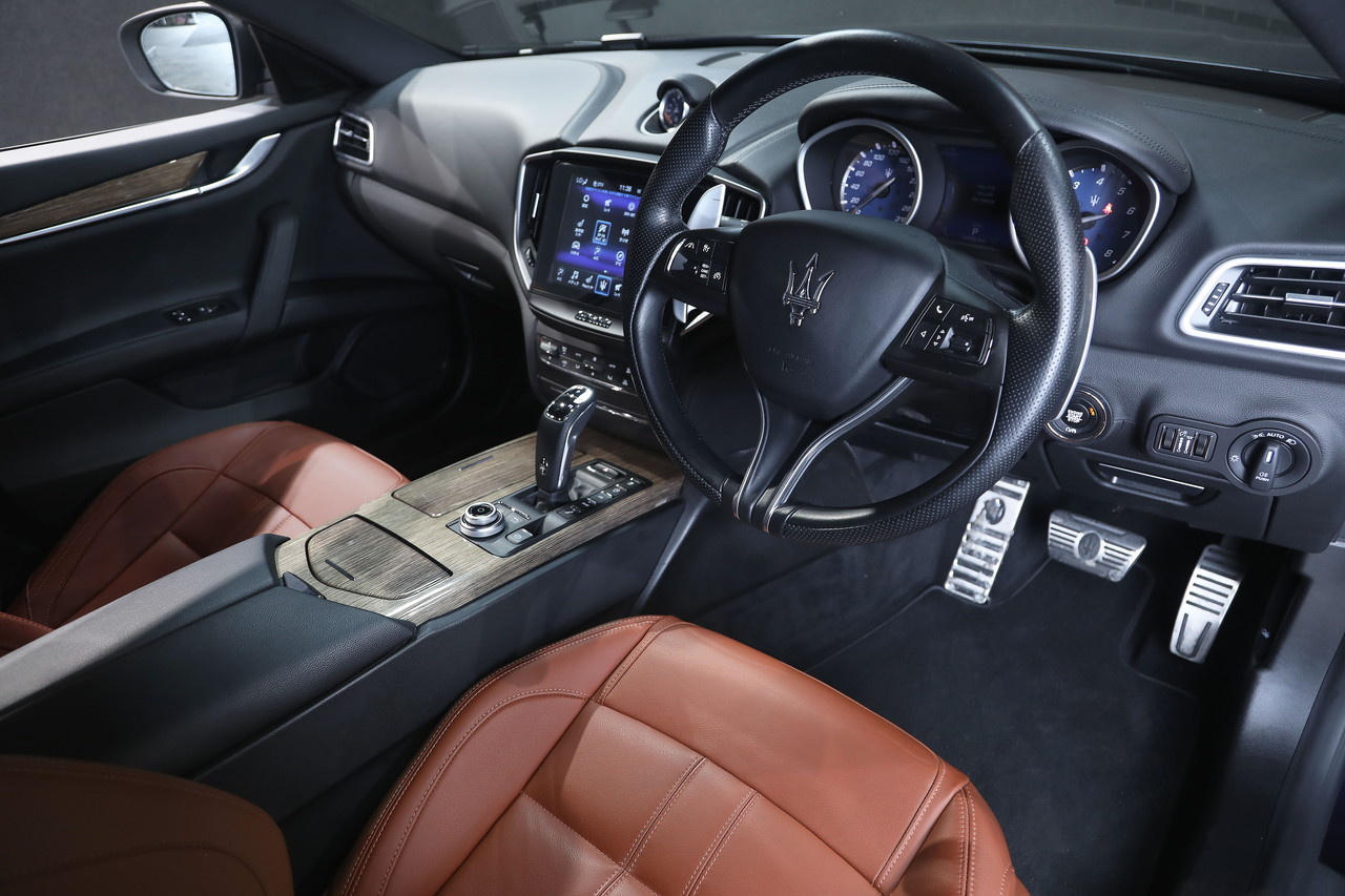 2020 Maserati GHIBLI null