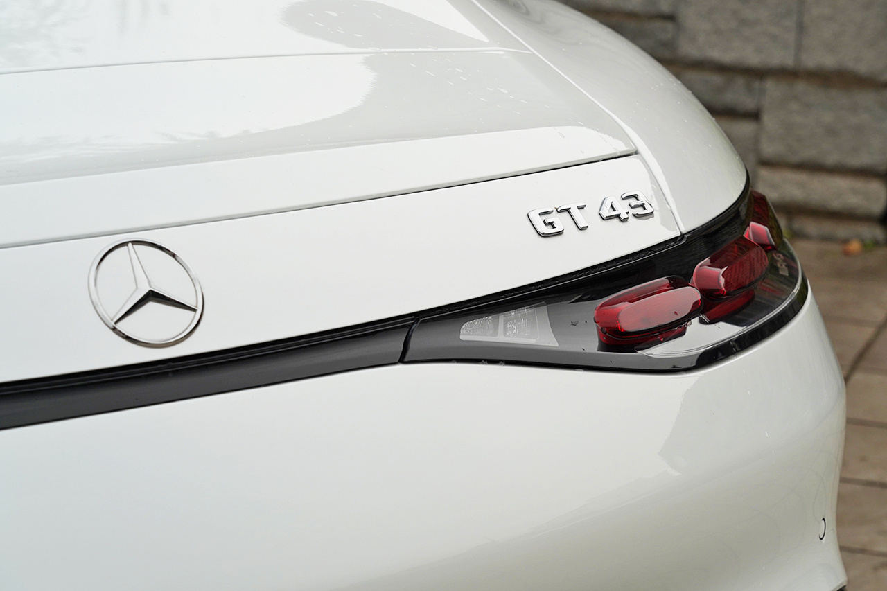 2025 Mercedes-AMG GT 