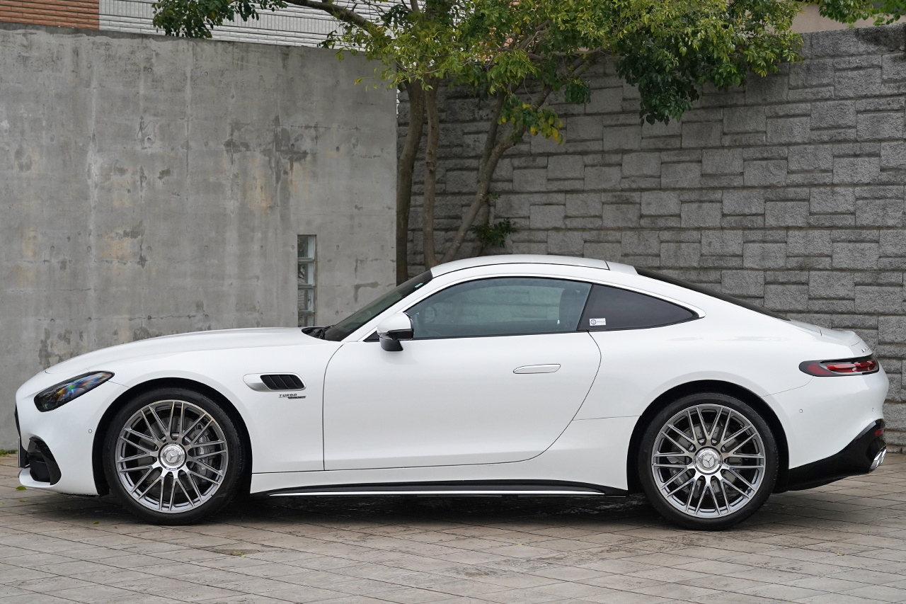 2025 Mercedes-AMG GT 