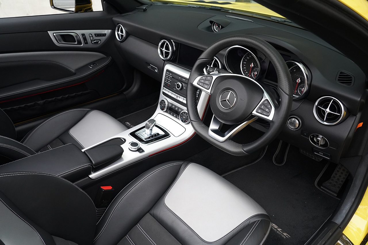 2021 Mercedes-Benz SLC CLASS null