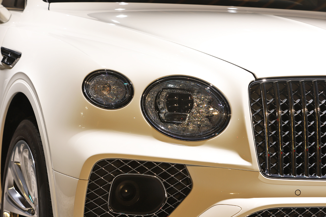 2023 Bentley Bentayga 