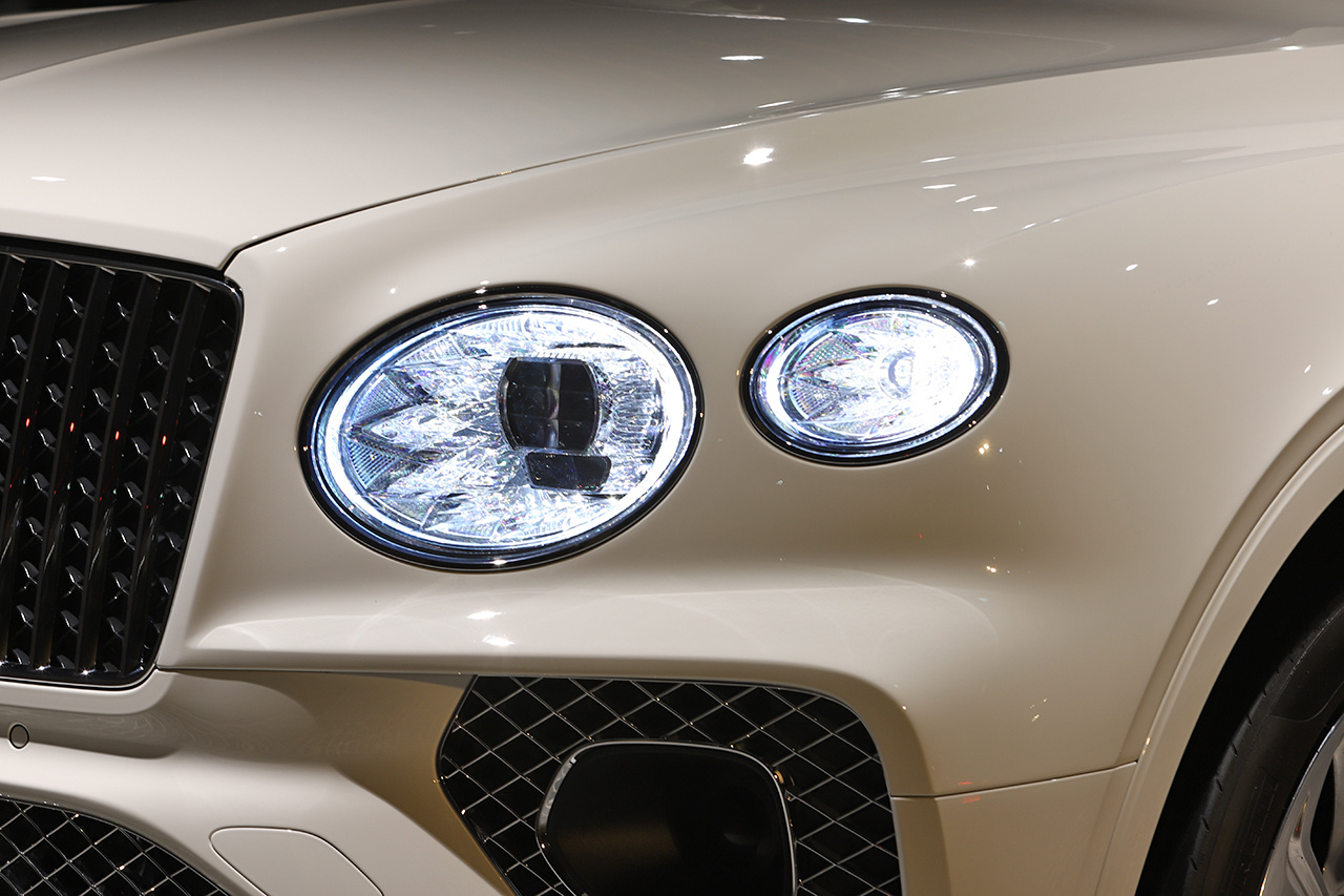 2023 Bentley Bentayga 
