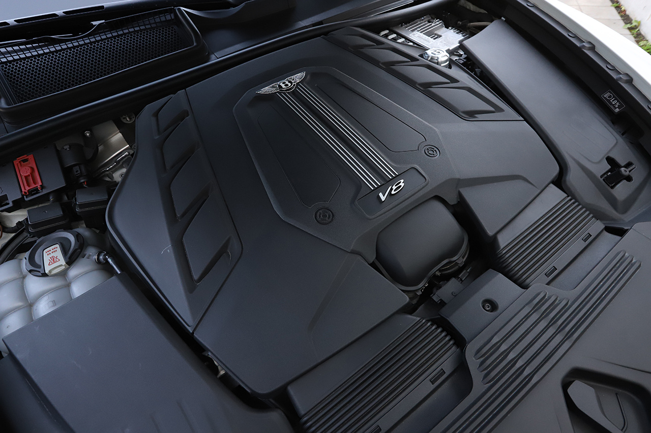 2023 Bentley Bentayga 