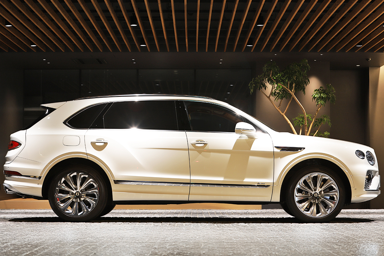 2023 Bentley Bentayga 