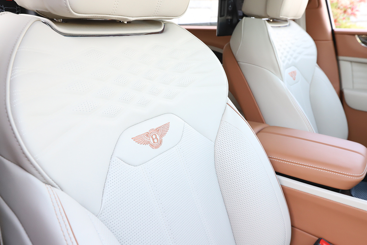 2023 Bentley Bentayga 